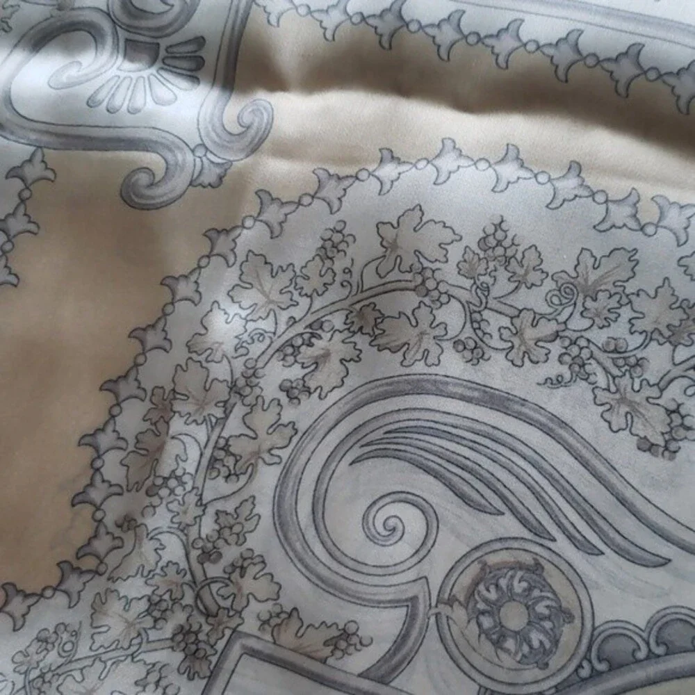 Versace Tan Cream Silk Scarf Chic Old Money Dainty Feminine Whimsical Boho NEW
